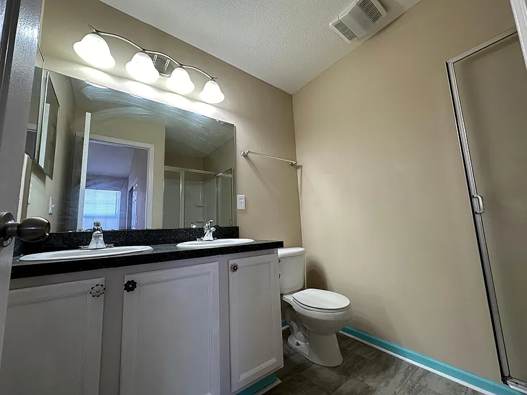 1020 Hartford Village Blvd — Photo 16