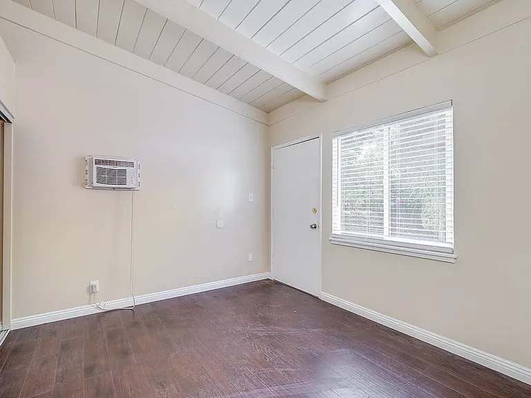 4360 Custis Ave #A — Photo 7