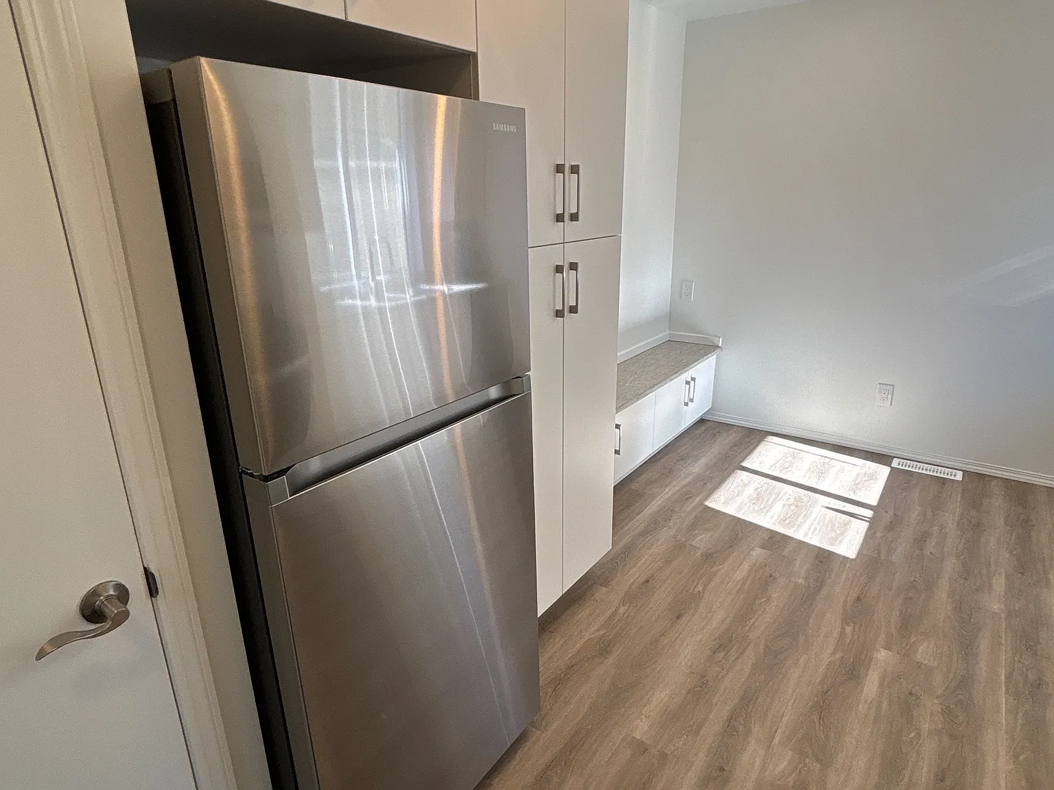 SF228 2 Bedroom 1 Bathroom Garden 4-Plex 11205 68 Street — Photo 4