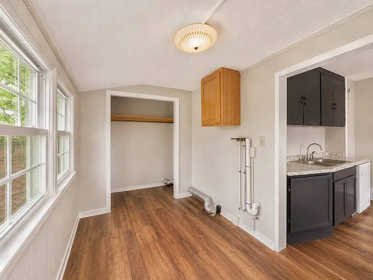 232 Meadow St — Photo 27