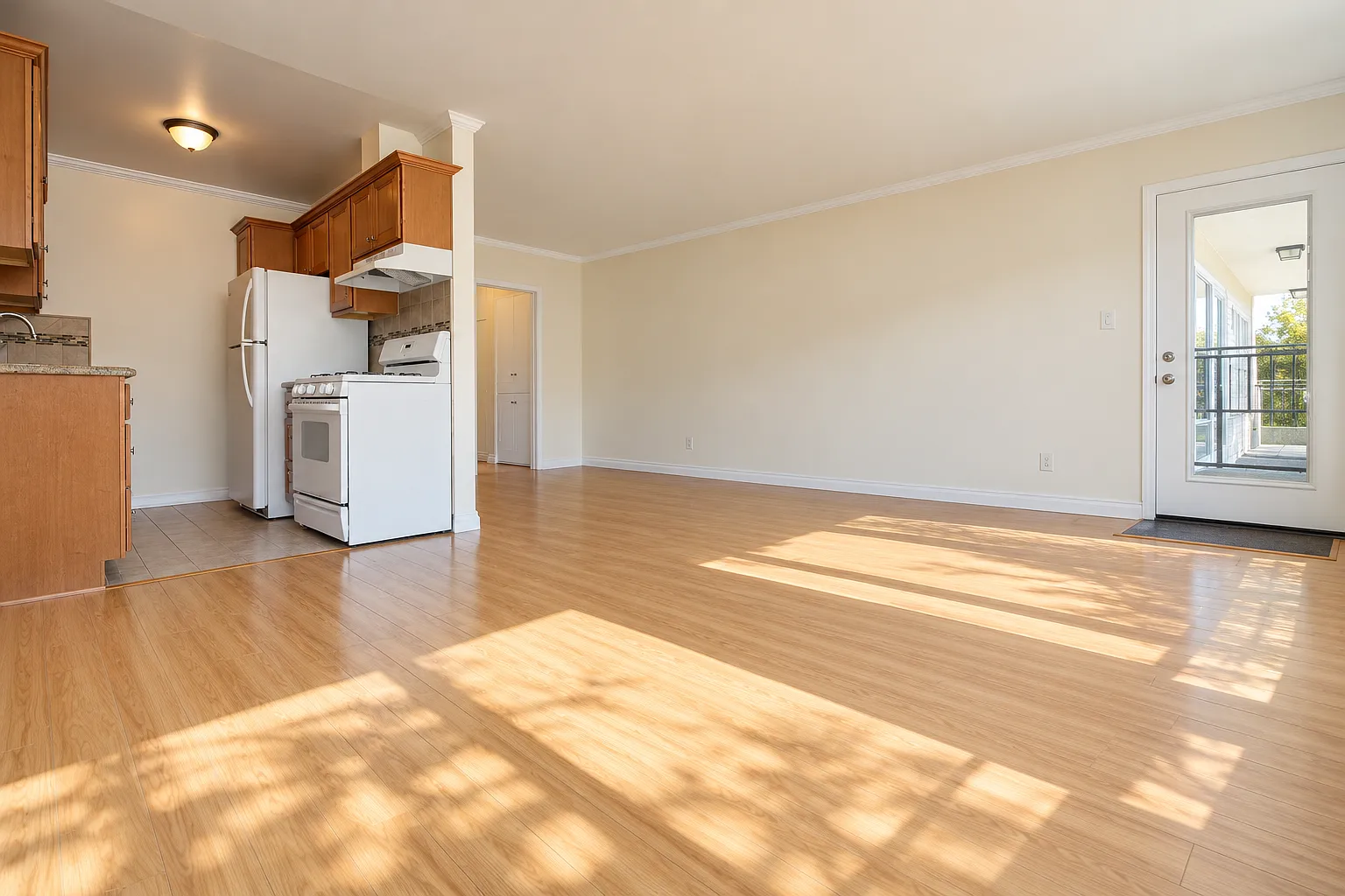 1 bed, $2,100 — Photo 4