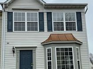 15713 London Pl, Dumfries, VA 22025