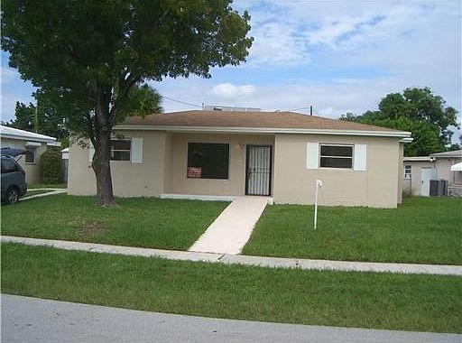 1st image of 16851 NE 8th Ct