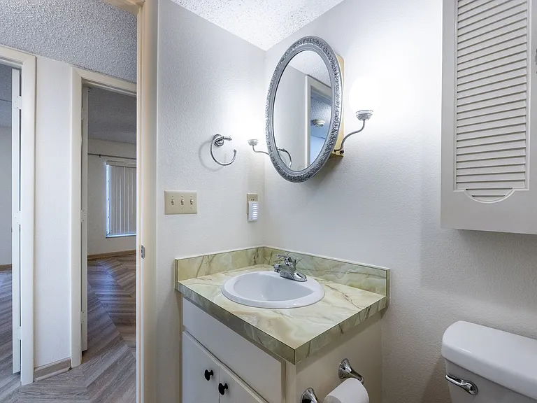 2300 Aaron St #114 — Photo 15