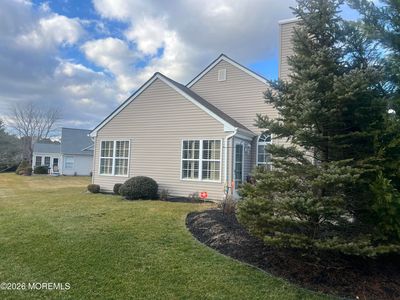 8 Skyline Drive, Lakewood, NJ, 08701