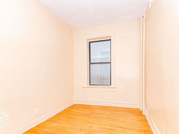 5th image of 41 Jefferson St #2H
