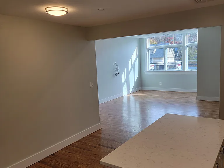 731 N Broadway #2 — Photo 8
