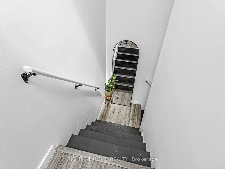 52 McMurray Ave #LANEWAY — Photo 11