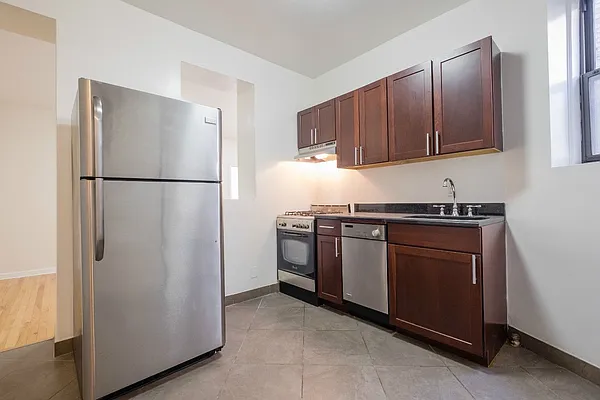 Rented by Corbett & Dullea Realty | media 15