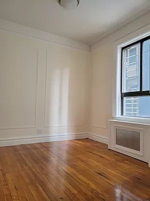 1st image of 300 W 49th St #40