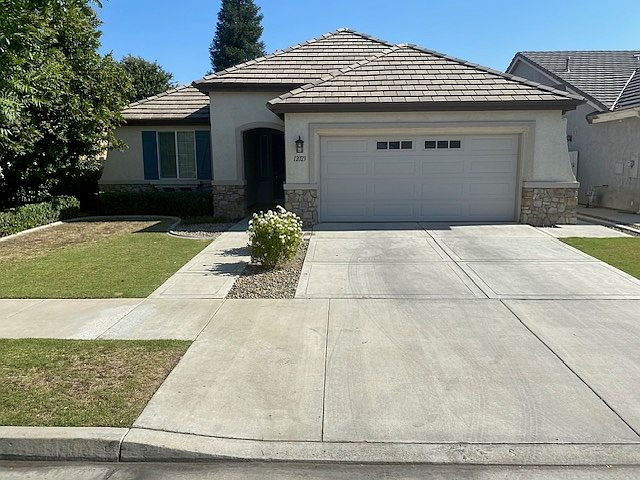 1st image of 12023 Winger St