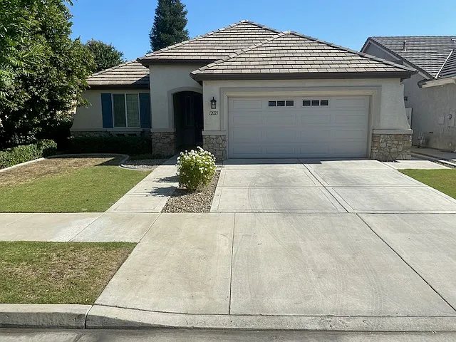 12023 Winger St photo 1