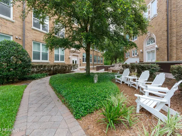 2525 COLLEGE Street #2201, Jacksonville, FL 32204
