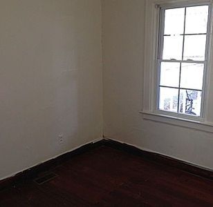 204 10th Ave, South Charleston, WV, 25303