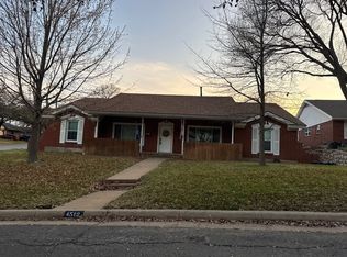 4512 Raintree Ct, Fort Worth, TX 76103