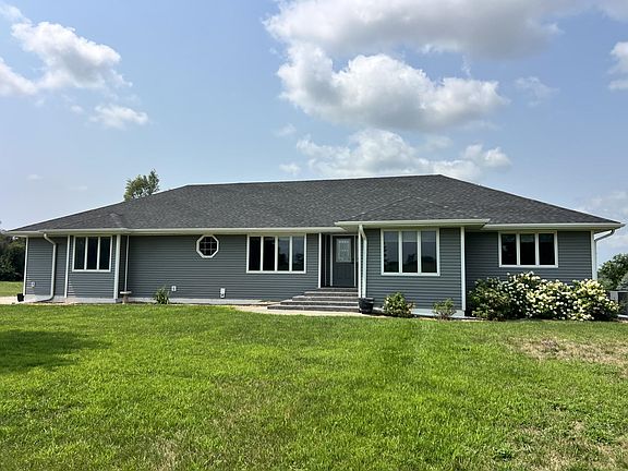 3rd image of 54661 Chardan Dr