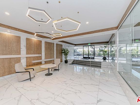 4th image of 4460 Wilshire Blvd APT 701
