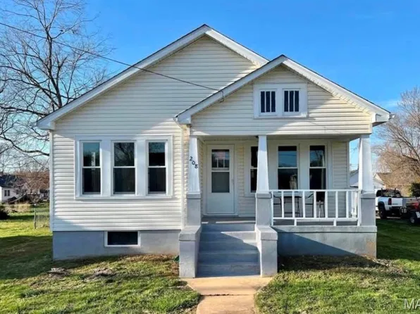 208 Deguire St, Fredericktown, MO 63645