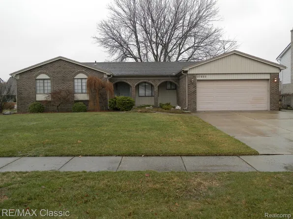 37659 Mallory Dr, Livonia, MI 48154