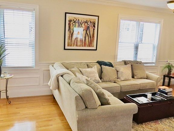 5th image of 75 Brackett St #C