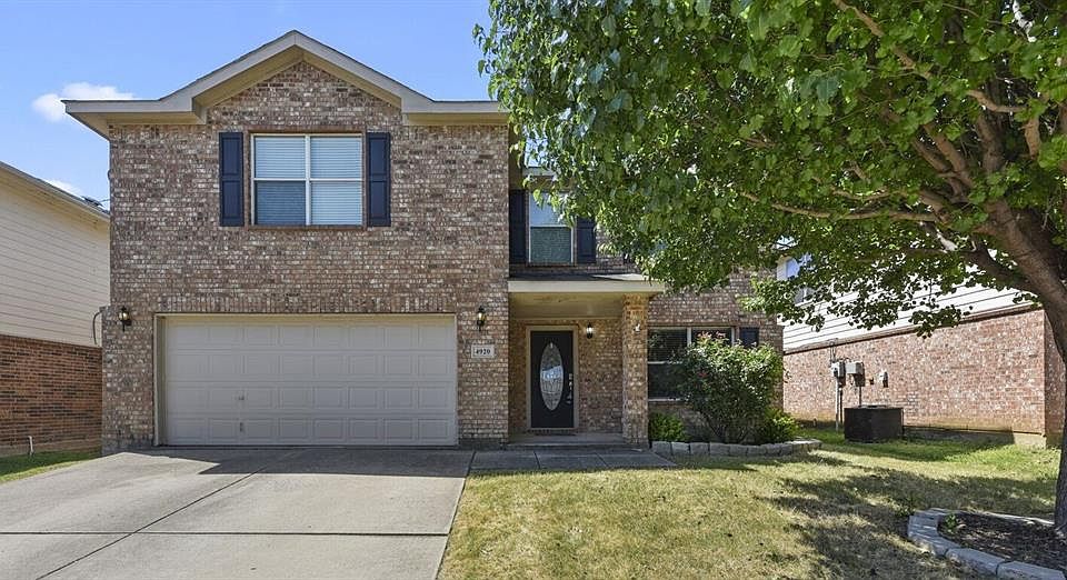 1st image of 4920 Thorn Hollow Dr