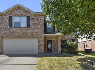 4920 Thorn Hollow Dr, Fort Worth, TX 76244