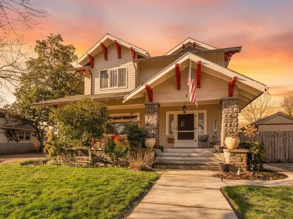 610 S Holly St, Medford, OR 97501