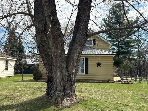 N6256 S Oak St, Arkansaw, WI 54721