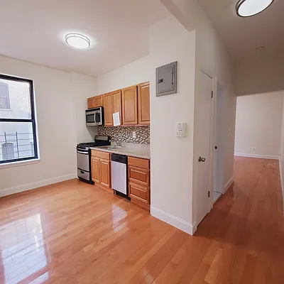 Rented by New York Residence | media 18