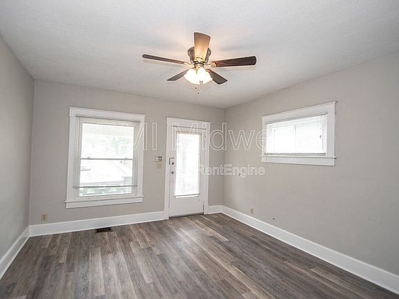5th image of 1541 E Ohio St