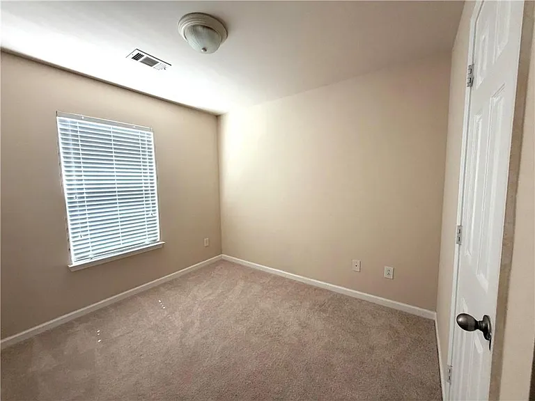 2106 Meadow Peak Rd — Photo 21