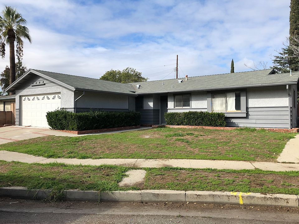 1st image of 11803 Glamis St