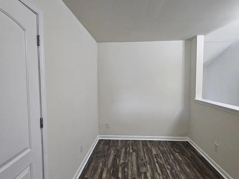 328 Scarlett Ln — Photo 12