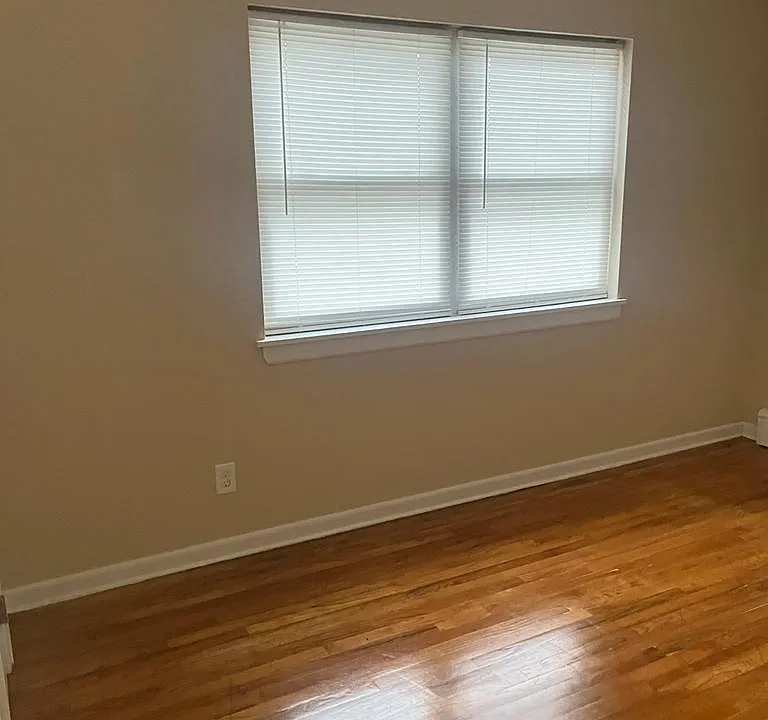 23 Delaware Ave #1