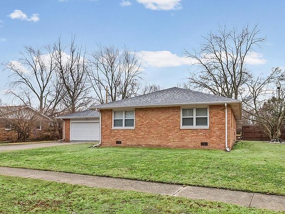 3rd image of 1103 Brighton Dr