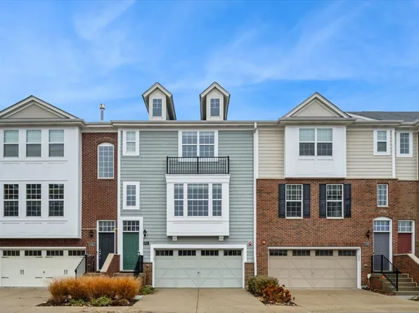 70 Marcel Ln, Schaumburg, IL 60194