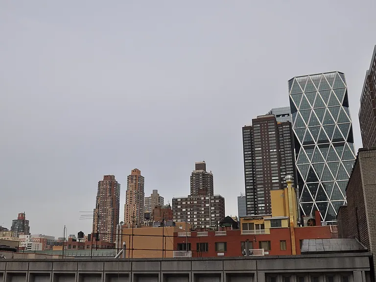 310 W 52nd St #5G — Photo 8