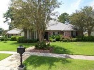 6930 S Fieldgate Ct, Baton Rouge, LA 70808
