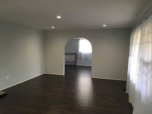 2nd image of 13103 Pavilion Ln