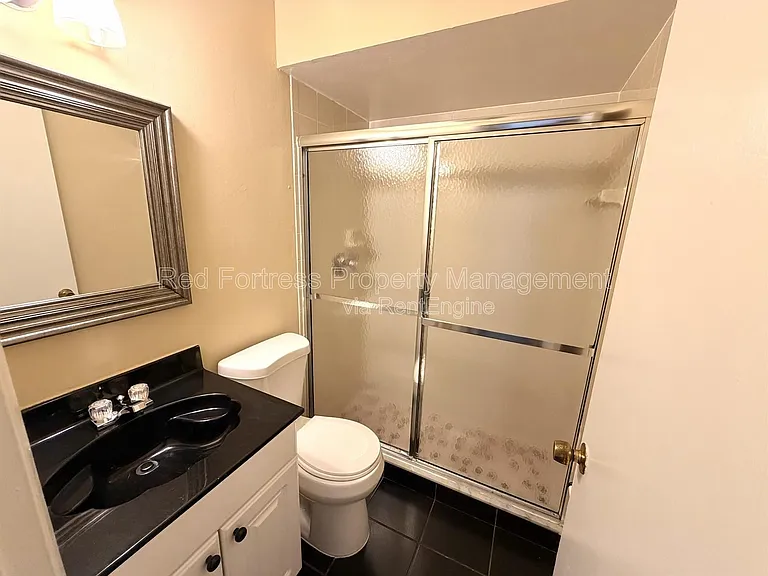 4114 Skyline Blvd #B — Photo 11