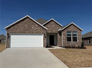 500 W Canada Dr, Farmington, AR 72730