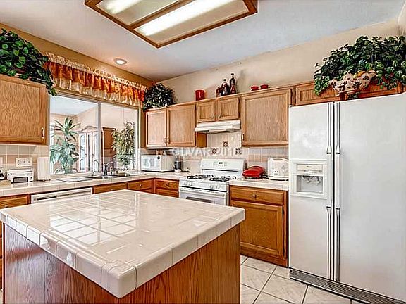 4th image of 6377 Apple Orchard Dr