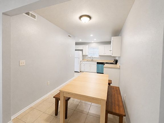 4th image of 8199 NW 23rd St