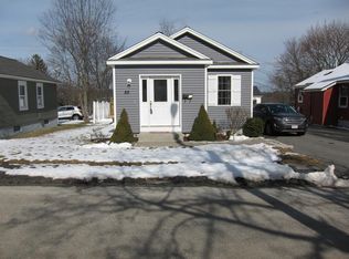 55 Hill St, Hopedale, MA 01747
