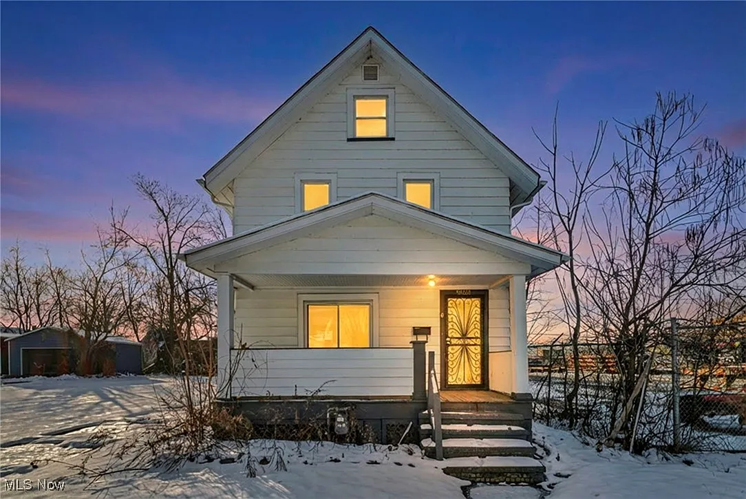 14208 Jenne Ave photo 1