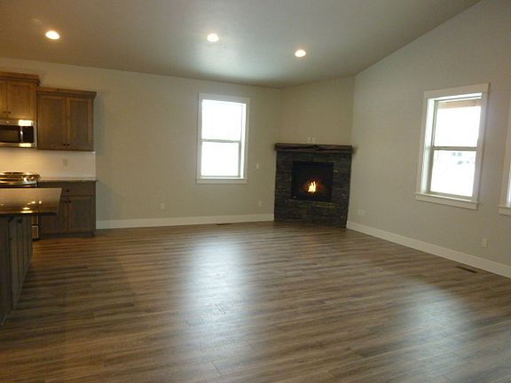 4th image of 20027 Badger Rd
