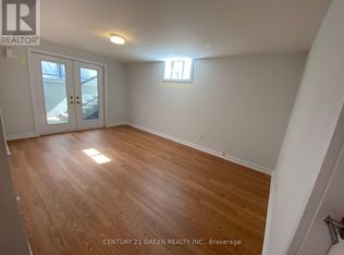 29 Danielle Moore Cir, Toronto, ON M1P 3S5