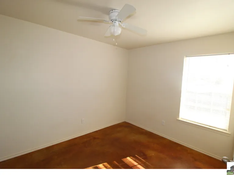 2923 Starlight Dr #B — Photo 32