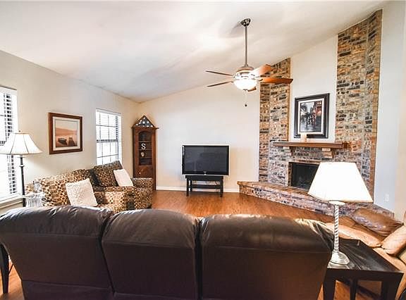 4th image of 4108 Liverpool Dr