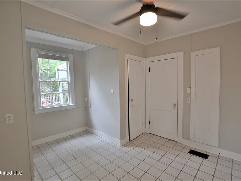 4220 Council Cir — Photo 17